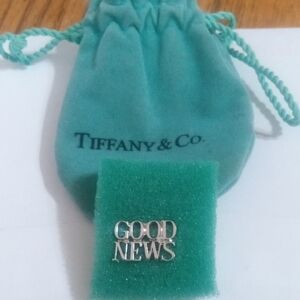RARE Tiffany & Co. Silver 'Good News' Pin/Lapel/Tie Pin with Teal Pouch 1970,S